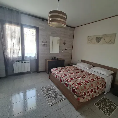 Casa Della Rondine Hébergement de vacances Borgo Ticino