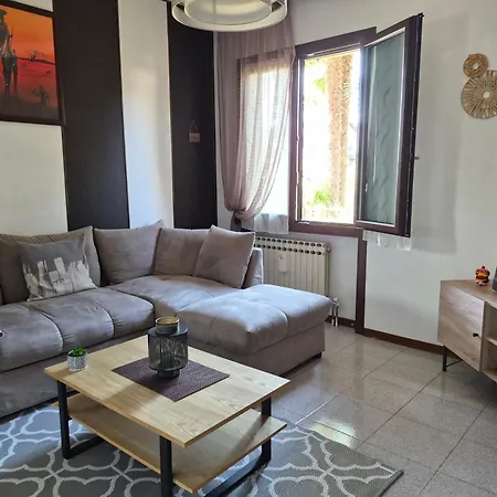 Casa Della Rondine * Borgo Ticino