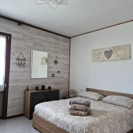 Casa Della Rondine Hébergement de vacances *